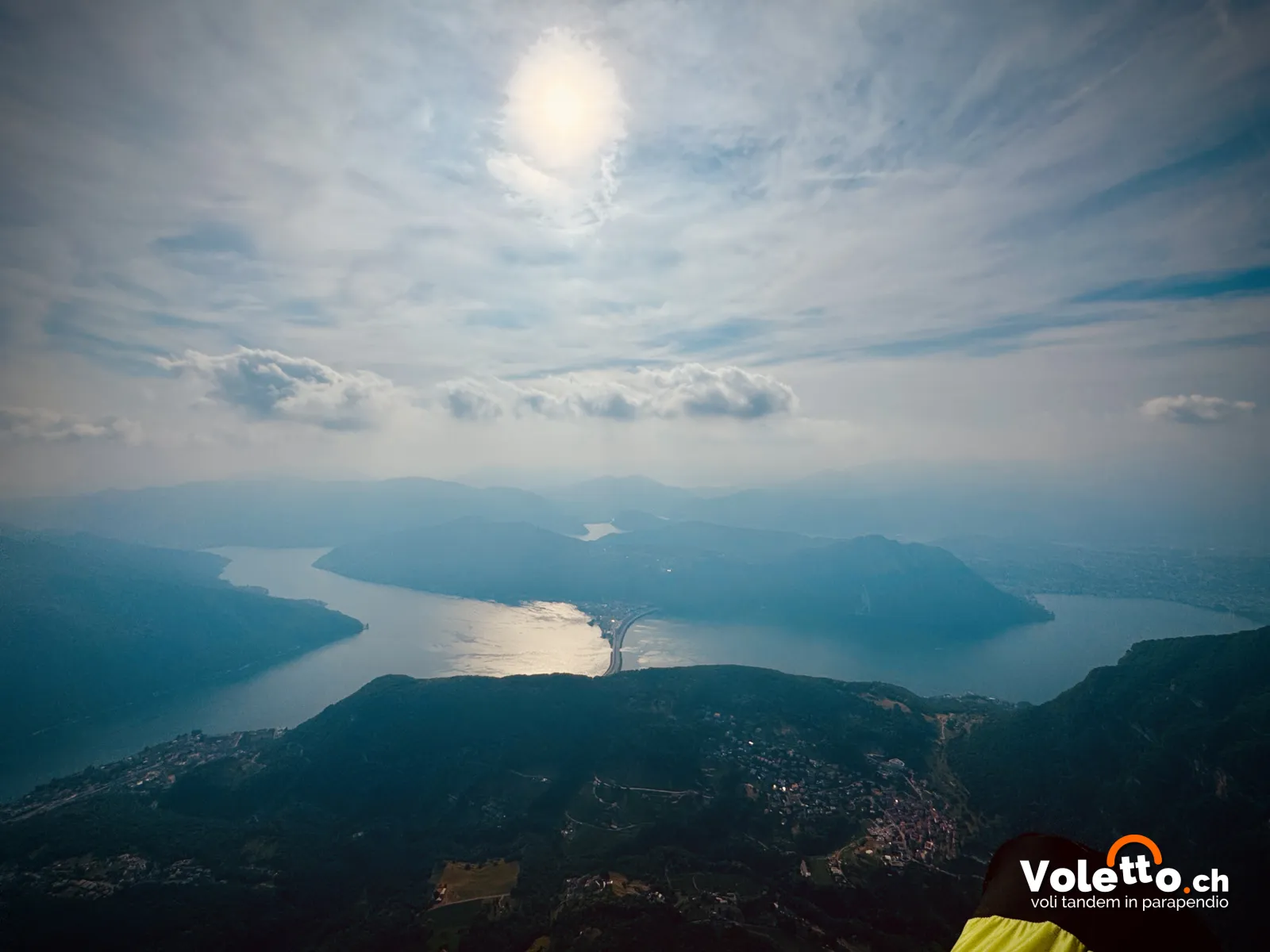 Il Lago di Lugano e la Sighignola visti in volo dal Monte Generoso